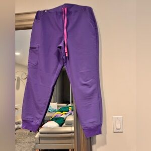 Figs High waisted petite Zamora scrub pant in color Amethyst size medium